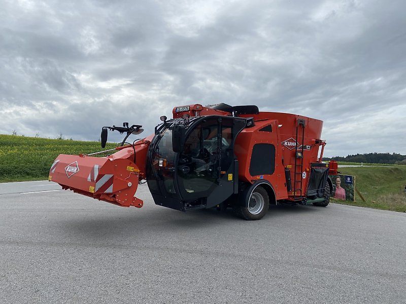 Kuhn SPV 14